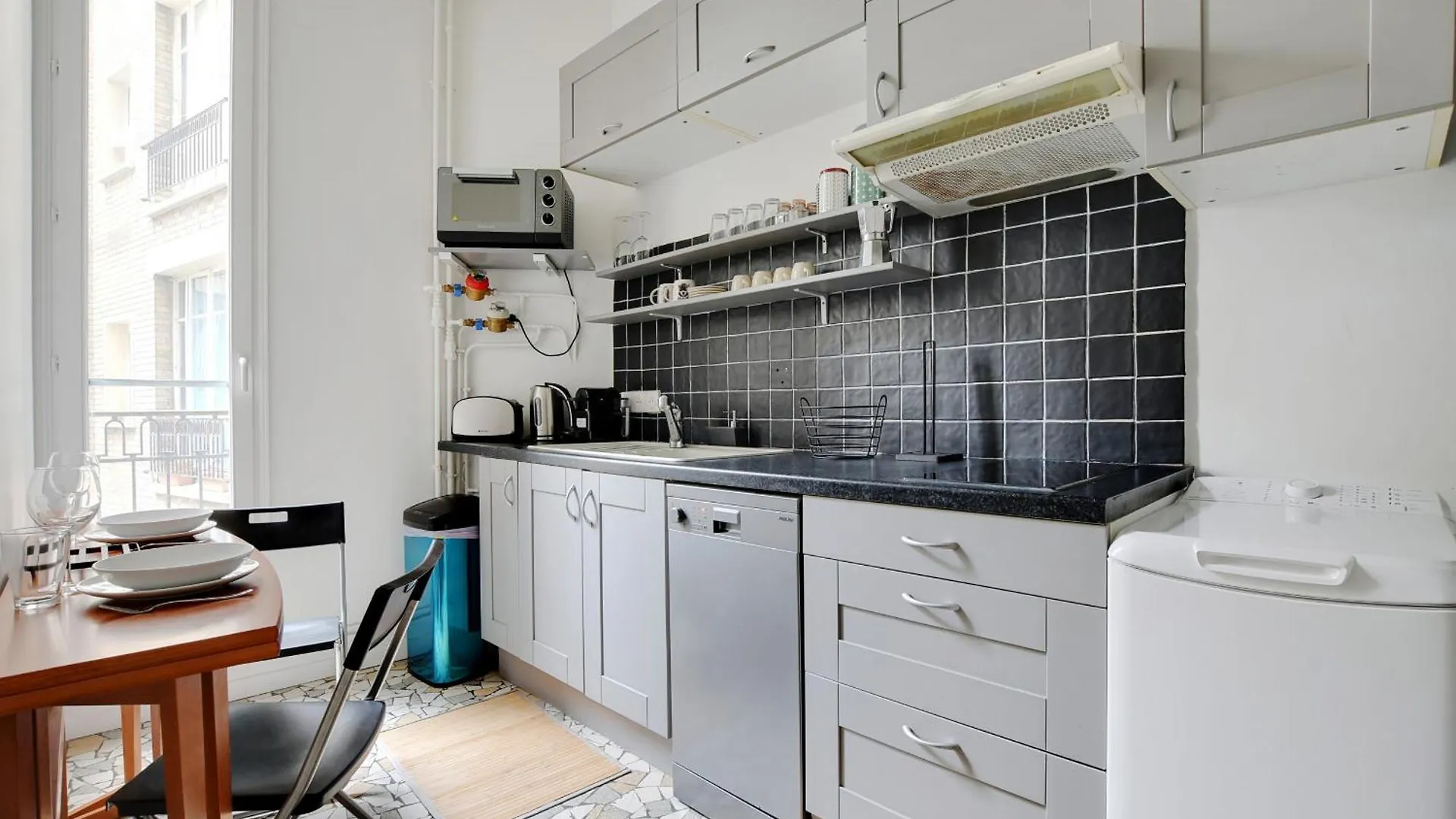 Apartment Louvre In Saint-germain Ideal For Visiting *